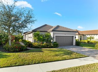 8721 Bellussi Dr, Sarasota, FL 34238