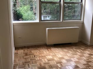 525 E 82nd St, New York, NY 10028