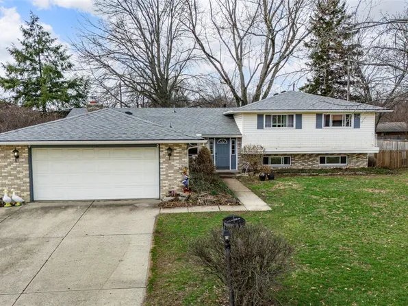 6111 Park Ridge Dr, Dayton, OH 45459