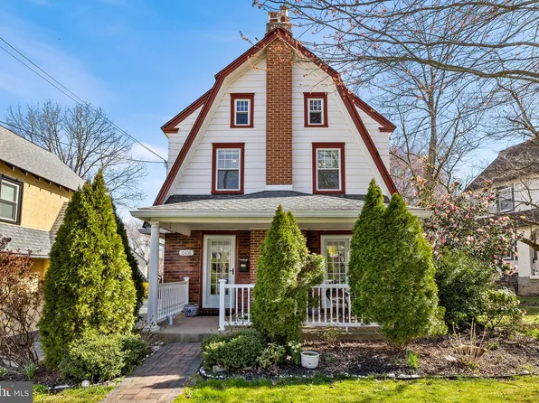 2435 Linden Dr, Havertown, PA 19083