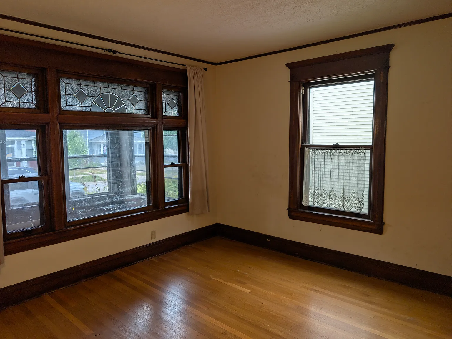 3 bed, 1800 sqft, $2,375 — Photo 3