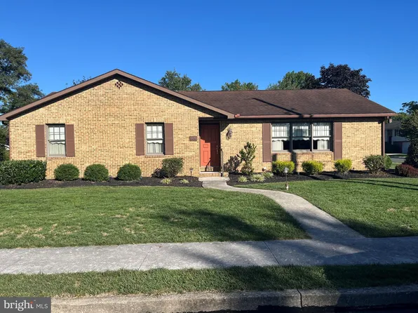 338 Ridge Ave, Gettysburg, PA 17325