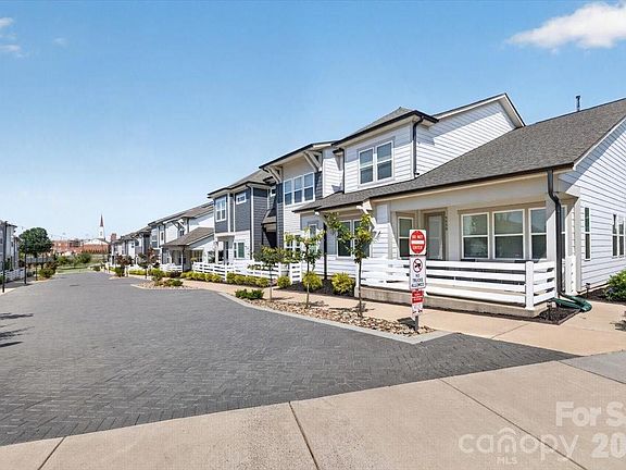 3rd image of 5940 Mantle Way
