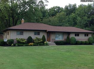 38255 Bainbridge Rd, Solon, OH 44139