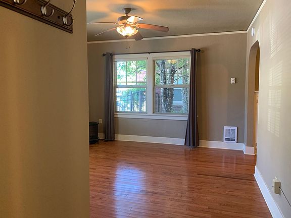 2nd image of 511 W Evergreen Blvd APT 116