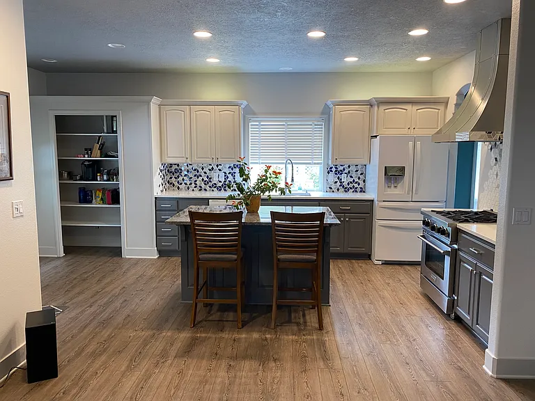 6616 Parkshadow Ct NE — Photo 7