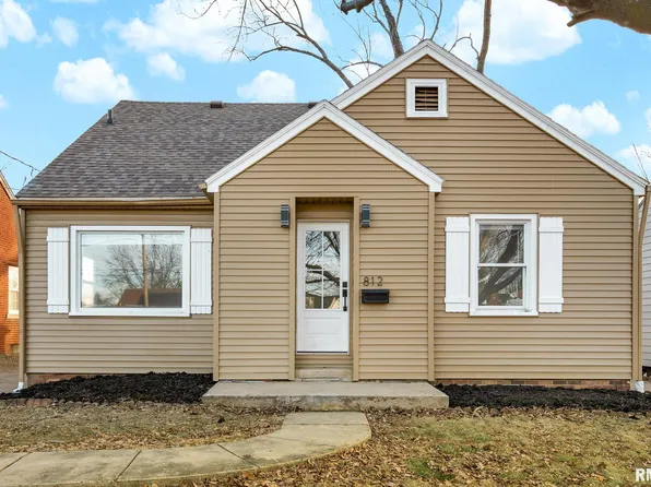 812 E Seneca Pl, Peoria, IL 61603