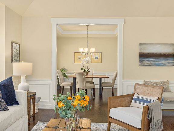 5th image of 11246 Fieldstone Ln NE