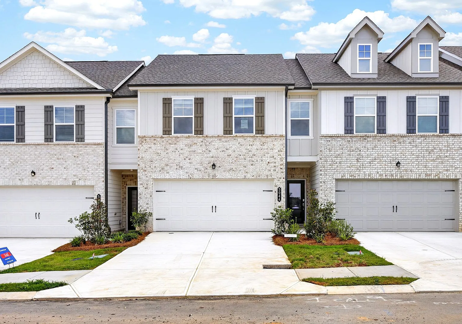 Brand-New 3 Bed, 2.5 Bath Townhome with 2-Car Garage! — Photo 1