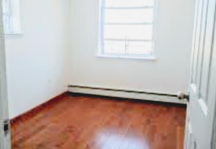 1st image of 6702 Utopia Pkwy
