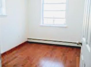 6702 Utopia Pkwy, Fresh Meadows, NY 11365