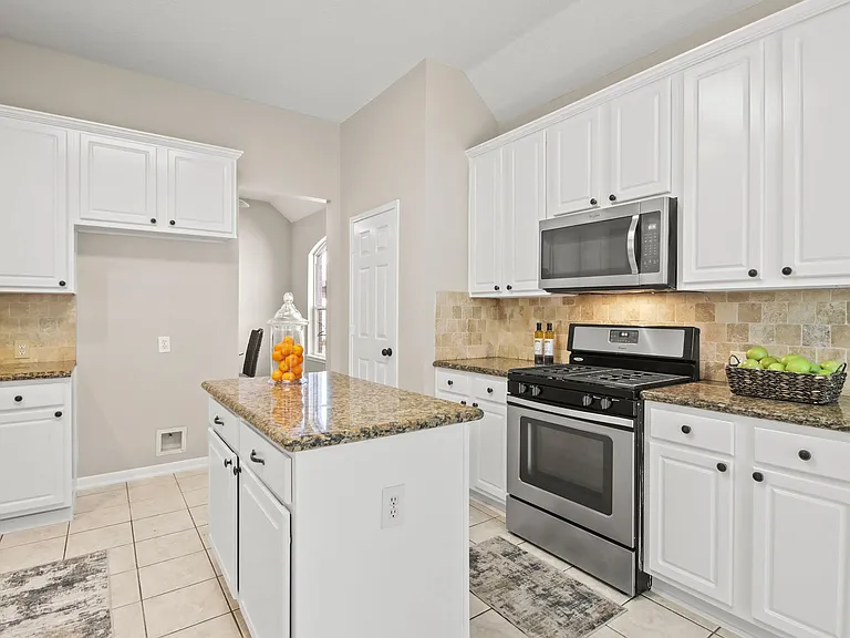 6127 Kristen Park Ln — Photo 7