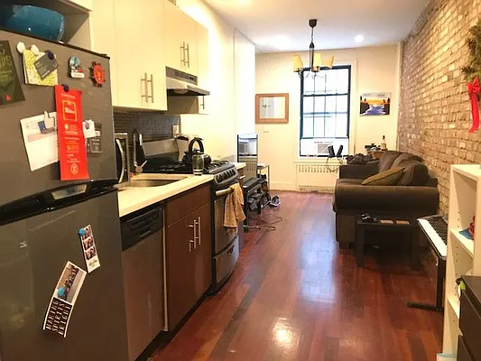 Rented by Simply Brooklyn Realty Inc | media 31