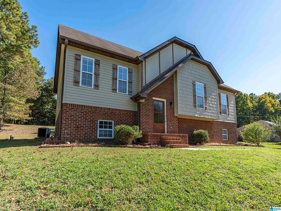 1st image of 745 Fallview Ln
