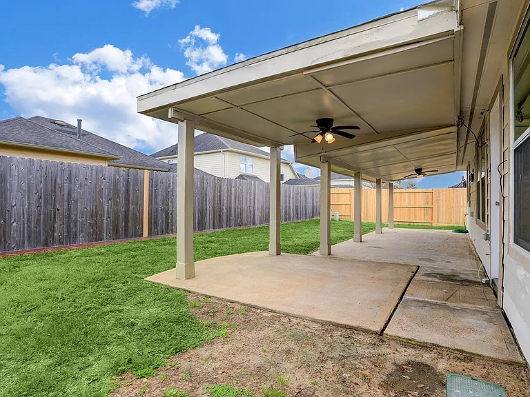 7605 Waterlilly Ln — Photo 15