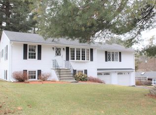 11 Indian Run Rd, Bellingham, MA 02019