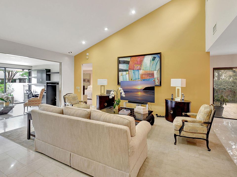 1st image of 1 Cambridge Drive