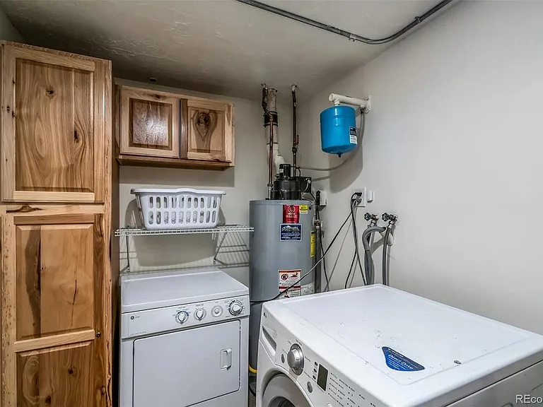 96 Climax Dr — Photo 9