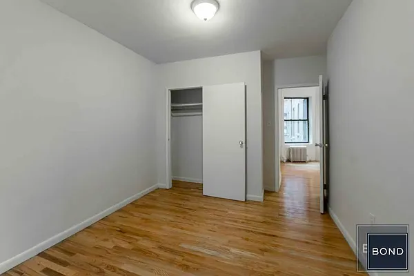Rented by Bond New York | media 4