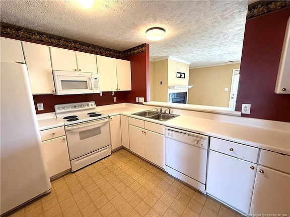 3rd image of 361-6 Bubble Creek Ct