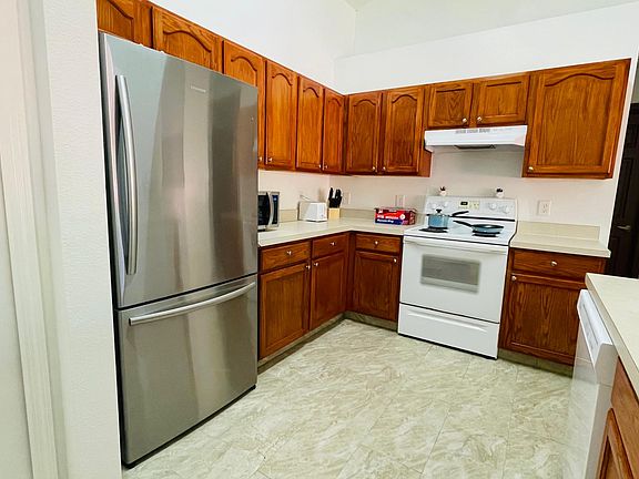 4th image of 389 Coventry Estates Blvd