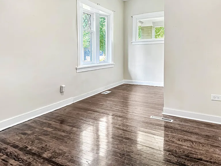 525 N Taylor Ave — Photo 8