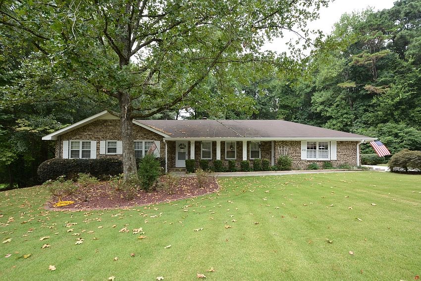 1st image of 2765 Hickory Cir