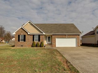 1911 Sydney Louise Dr, Clarksville, TN 37042