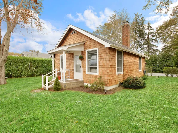https://photos.zillowstatic.com/fp/8bf1999a7d7cf89ed884425b98d0a2f9-p_e.webp