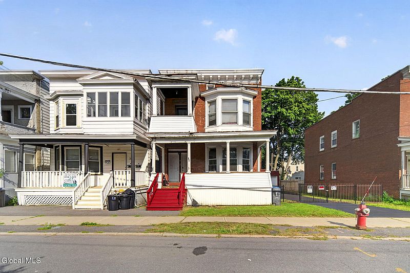 2nd image of 29 Bertha Street