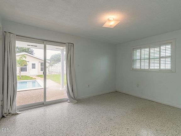 5th image of 808 E 16th Ave