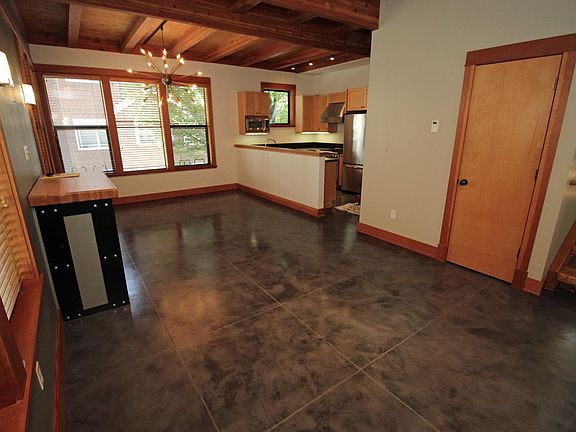 3rd image of 7444 Latona Ave NE