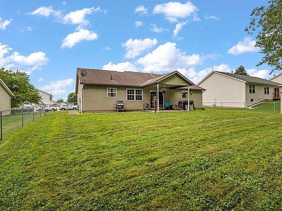 4th image of 204 Alcon Dr