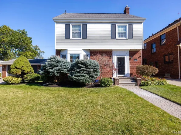 2089 23rd St, Wyandotte, MI 48192