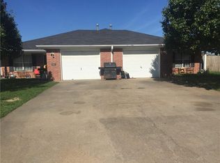880 Lariat St, Springdale, AR 72764