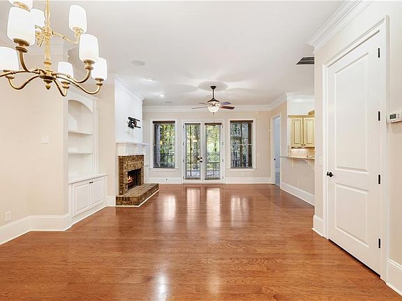 2nd image of 840 Candler St #840