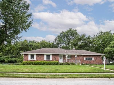 421 SW Stratford Rd, Lees Summit, MO, 64081