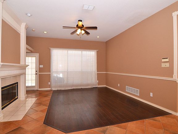 3rd image of 2715 Orchid Dr