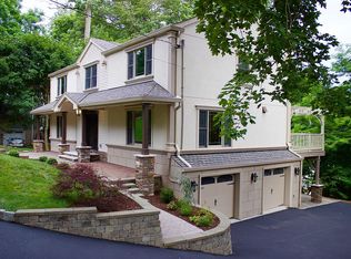 26 Beaver Ridge Rd, Morris Plains, NJ 07950