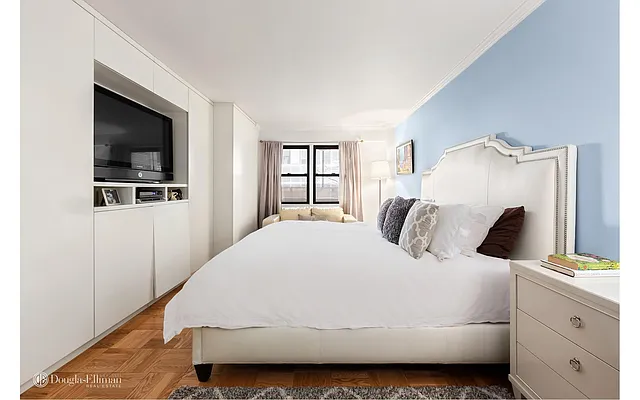 Sold by Douglas Elliman | media 3