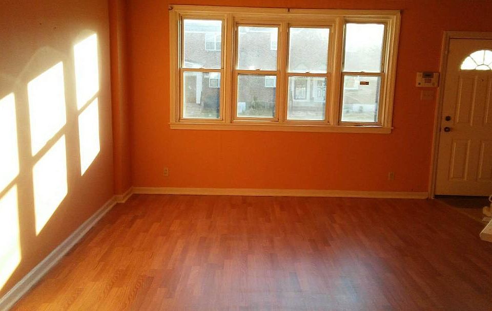 1st image of 5837 Oxford Ave