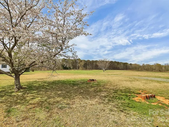 6641 Howie Mine Church Rd, Waxhaw, NC 28173