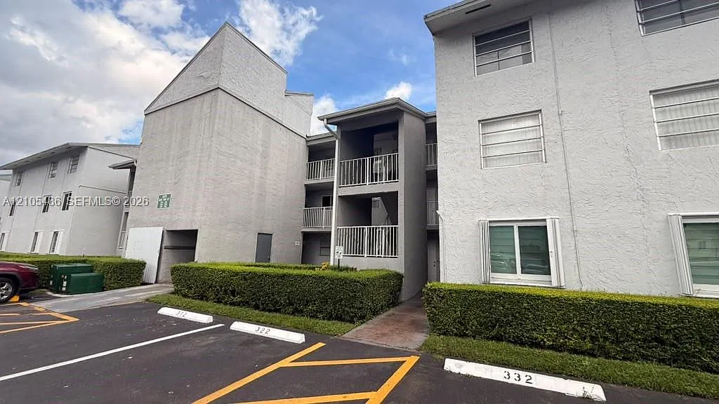 South Lake Villas Condo — Photo 3