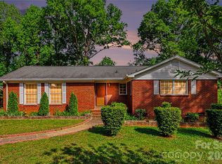 3220 Wiseman Dr, Charlotte, NC 28227