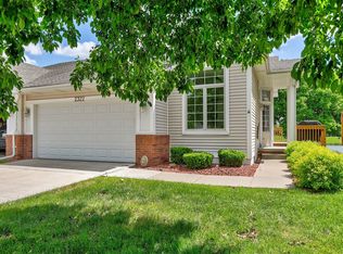 2322 Valley Ridge Pl, West Des Moines, IA 50265