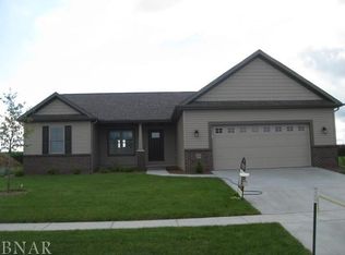 12 Fedor Cir, Bloomington, IL 61705