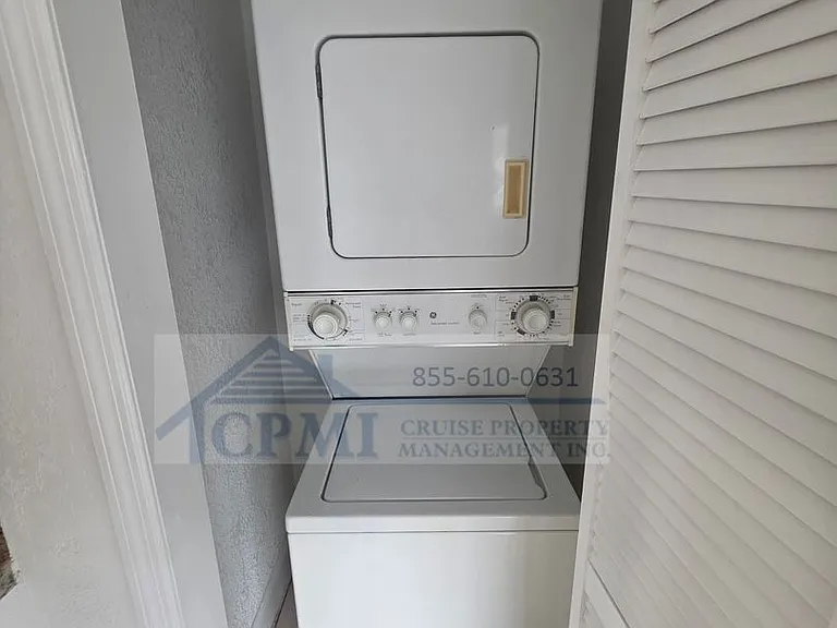 Waterford Villas - 551 Kathy Ct Margate, FL 33068 — Photo 25