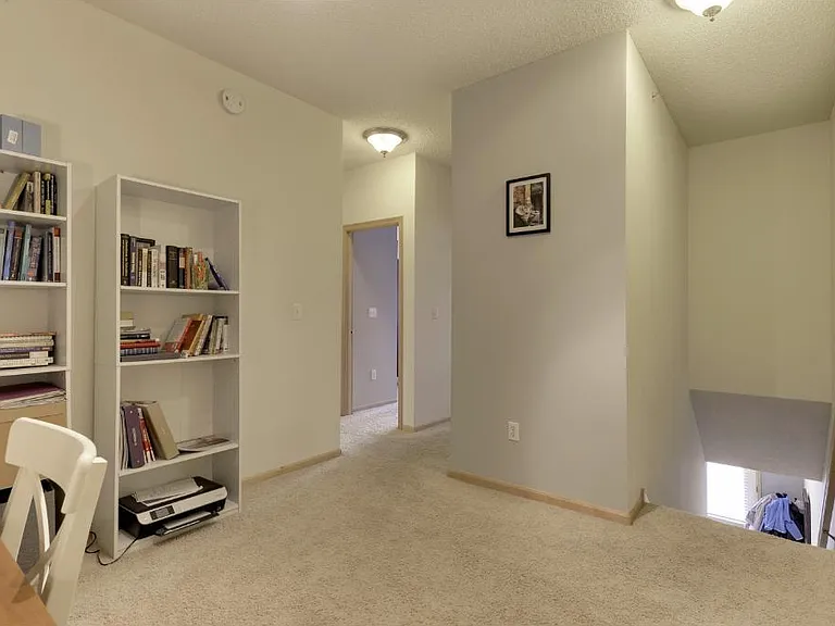 5900 Oxford St #21 — Photo 10