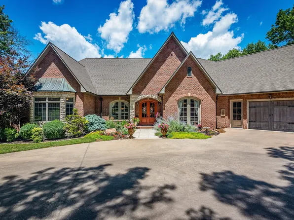 2705 Stonehedge, Harrison, AR 72601