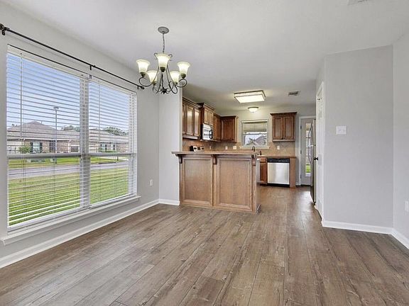 3rd image of 42288 Palmstone Ave